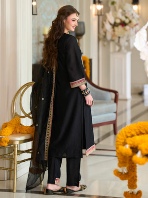 Color_Black