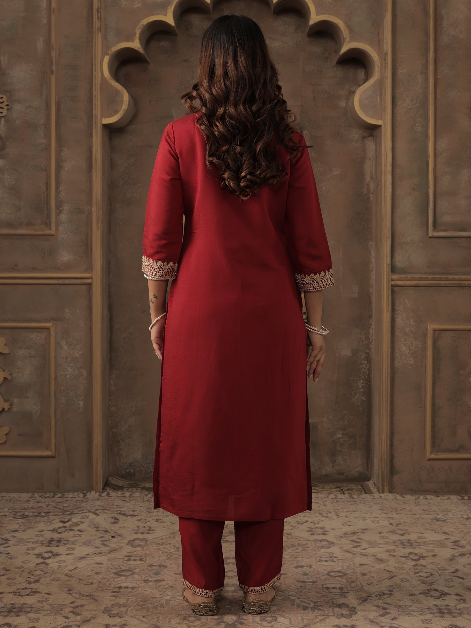 Color_Maroon