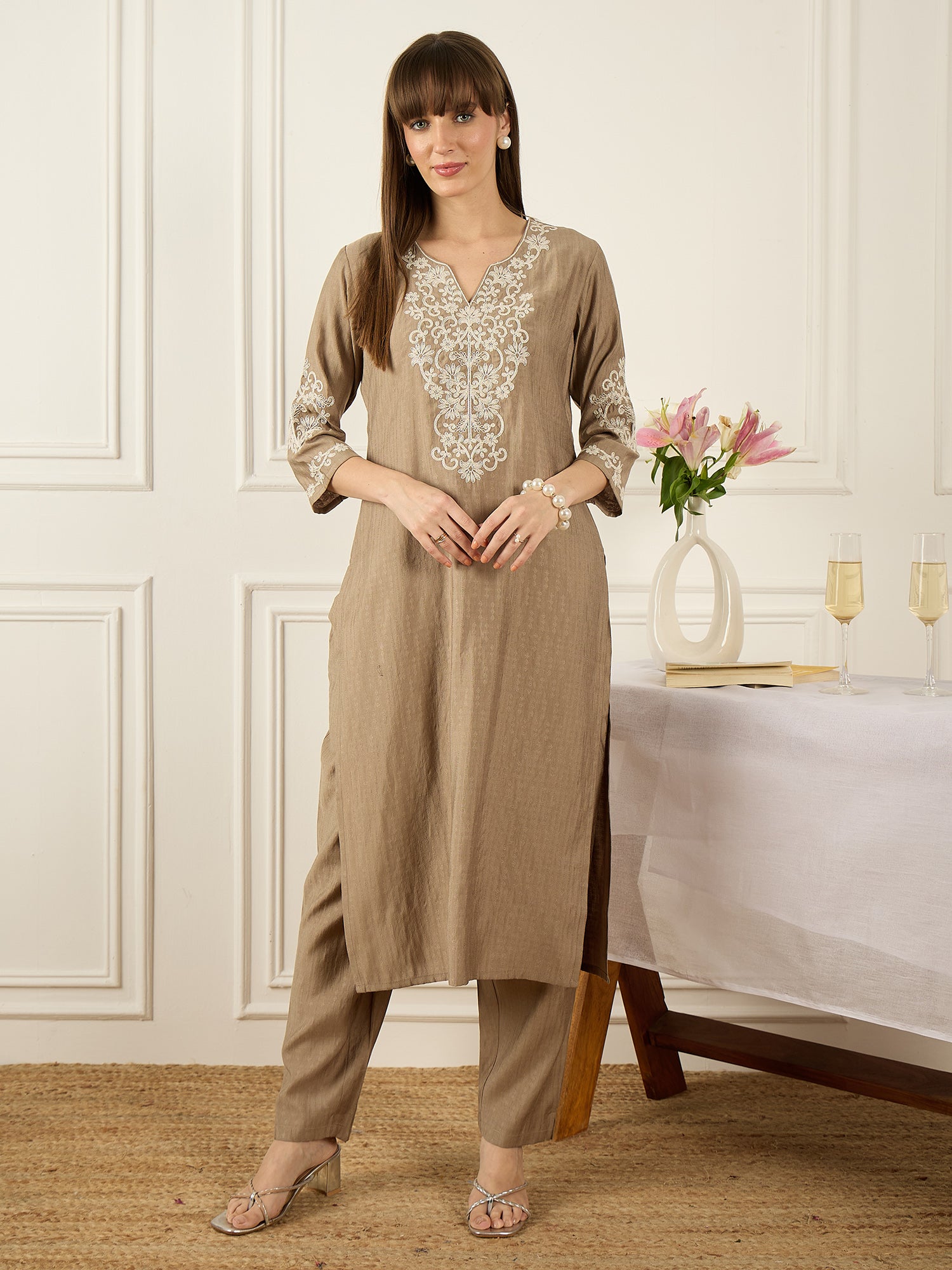 Color_Beige
