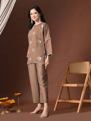 Color_Brown