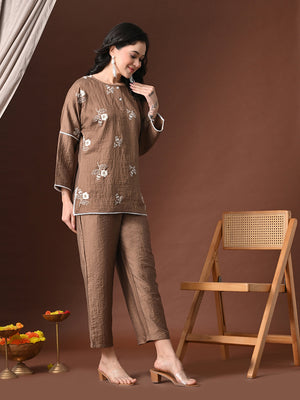 Color_Brown