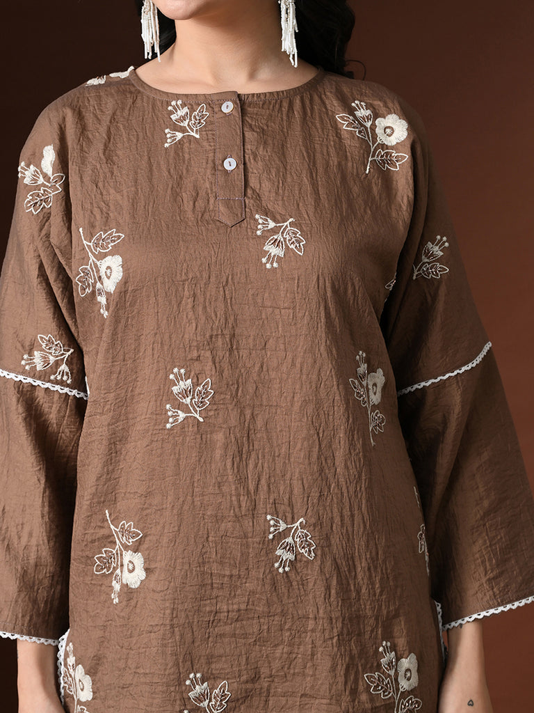 Color_Brown