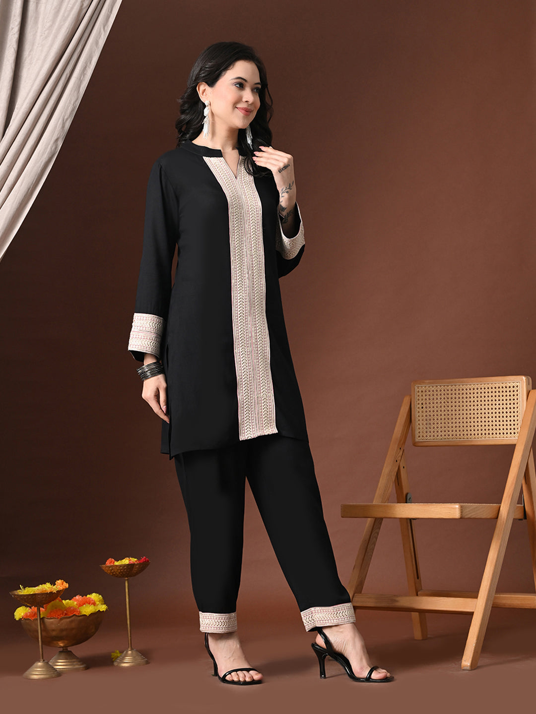 Color_Black