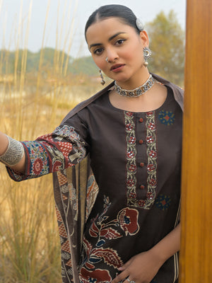 Color_Brown