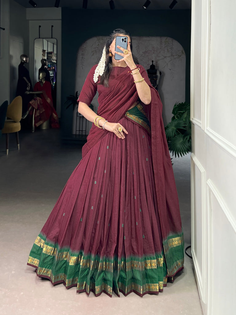 Color_Maroon
