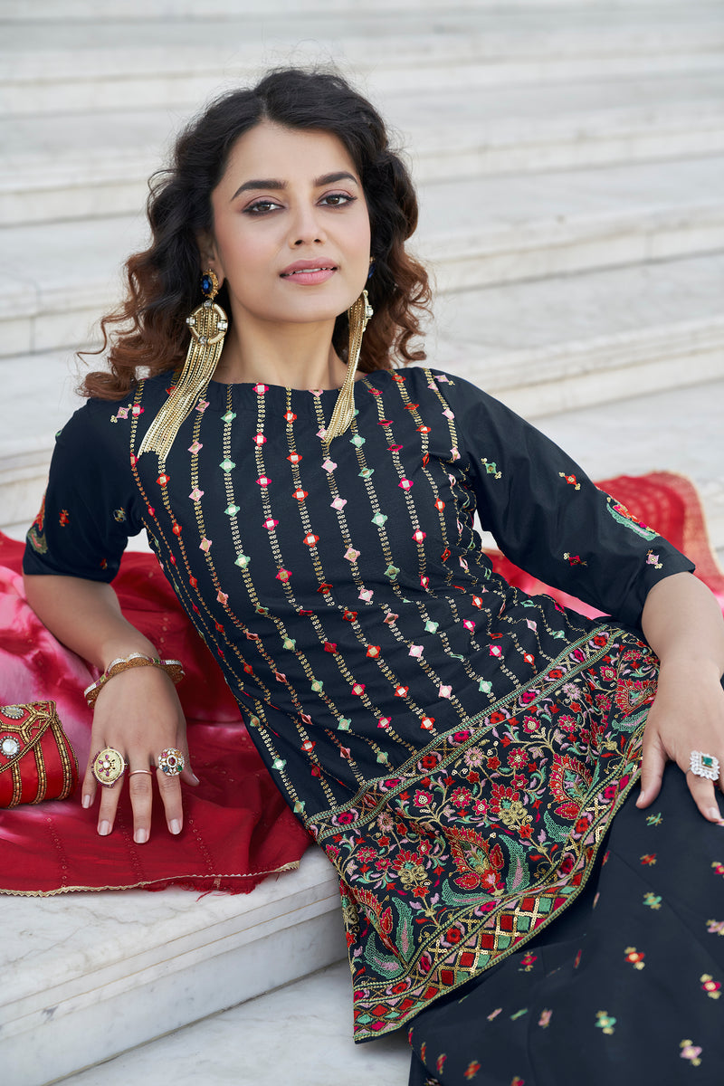 Women's Navy Blue Chinon Chiffon Thread With Sequince Embroidered Lehe ...