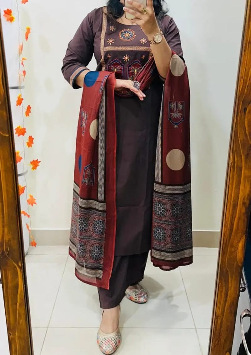 Color_Brown