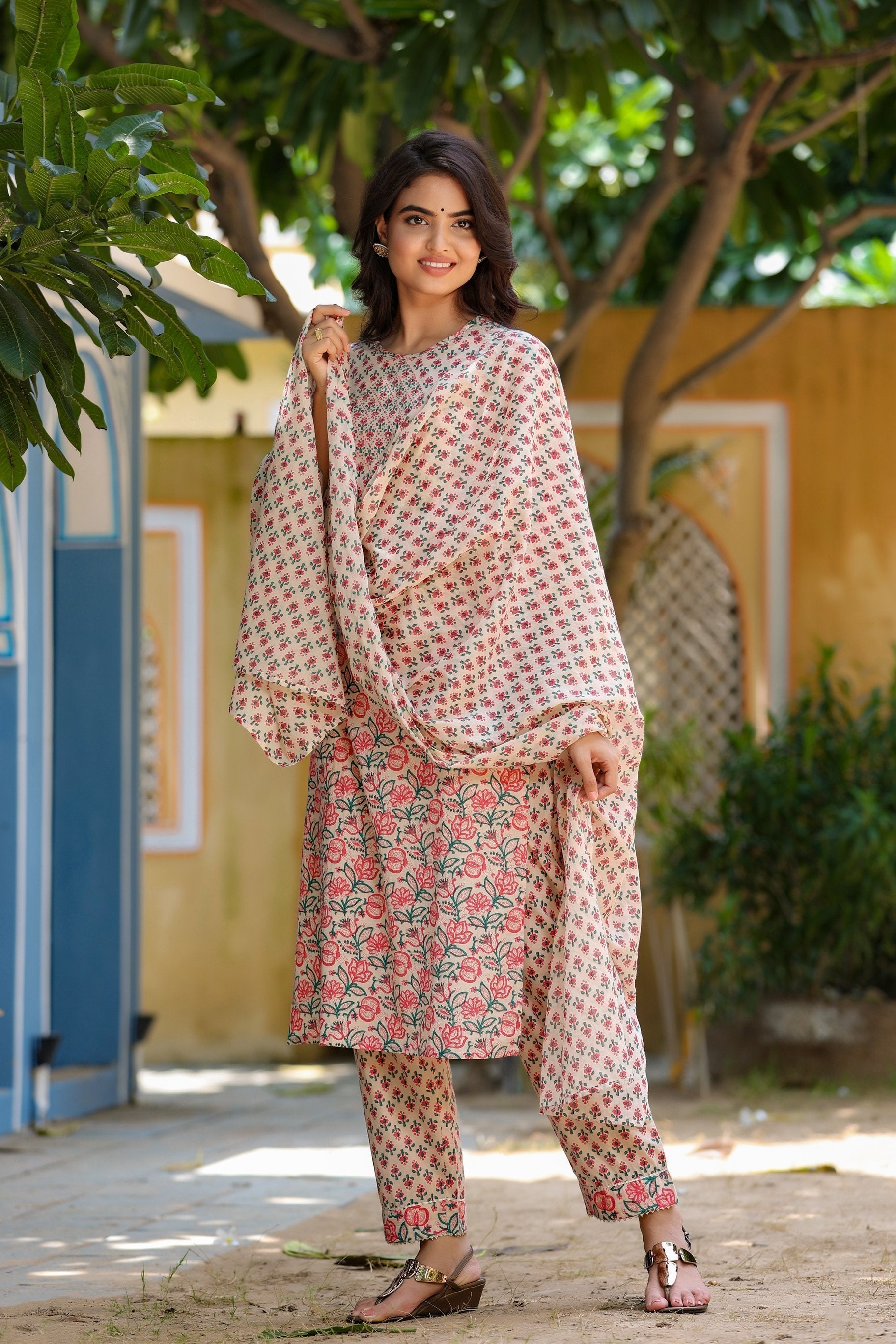 Women's Pink & Beige Handblock Printed Kurta Set