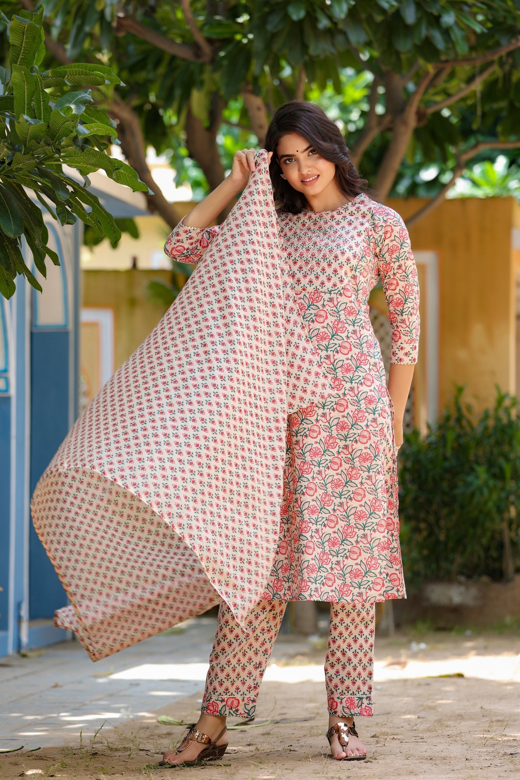 Women's Pink & Beige Handblock Printed Kurta Set