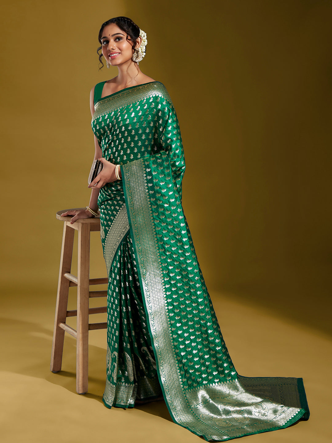 Women's Green & Gold Satin Paisley Zari With Beautiful Ethnic Motifs Banarasi Saree - Royal Dwells