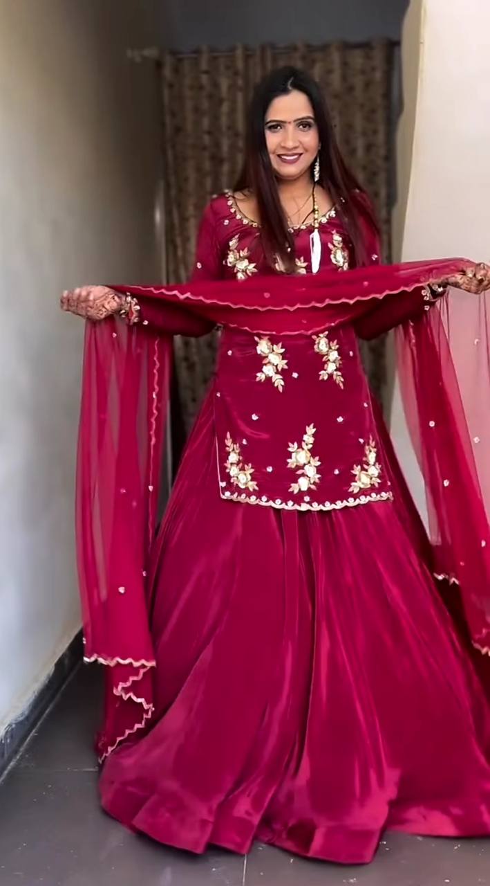 Color_MAROON
