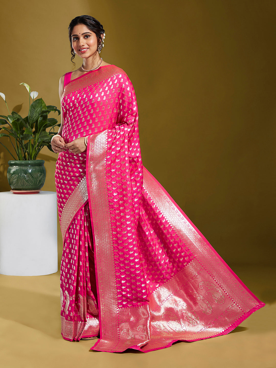 Women's Pink & Gold Satin Paisley Zari With Beautiful Ethnic Motifs Banarasi Saree - Royal Dwells
