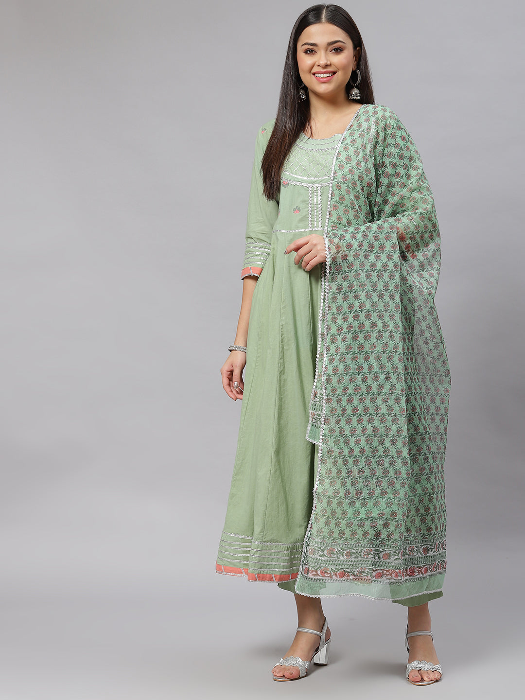 Women's Solid Green Anarkali Kurta Pant Set with Kota doria dupatta - Taantav