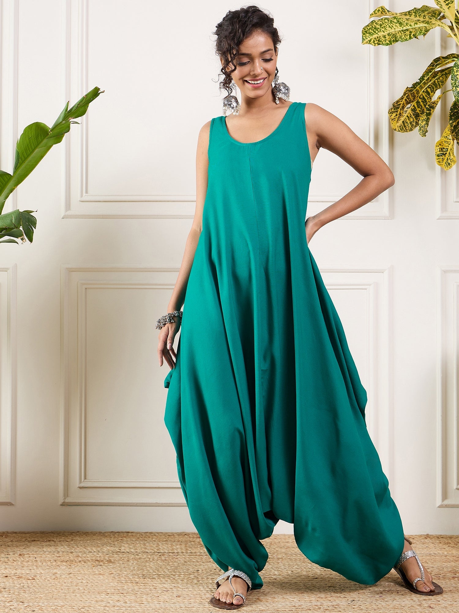 Women's Teal Round Sleeveless Jumpsuit - InWeave