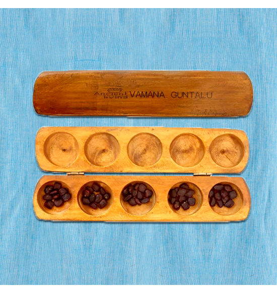 Vamana Guntalu / Pallanghuzi/ Mancala wooden board game