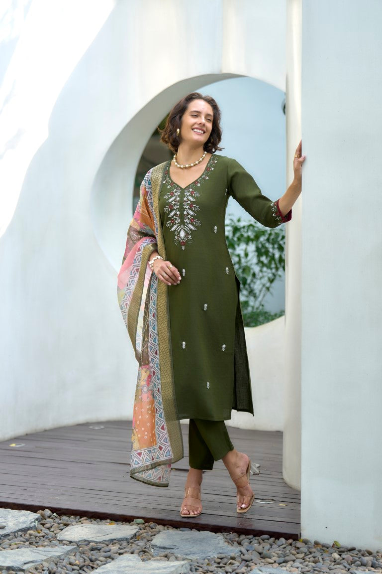 Women's Green Vatican Embroidery  Kurta Set