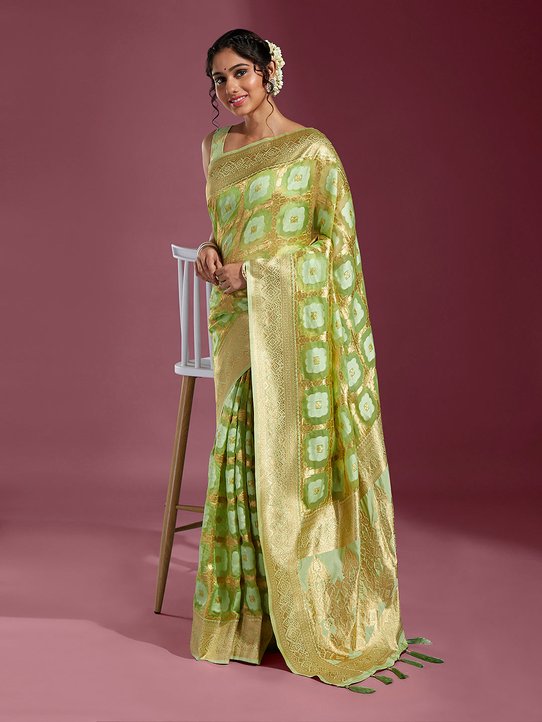 Women's Lime Green & Gold Satin Paisley Zari With Beautiful Ethnic Motifs Banarasi Saree - Royal Dwells