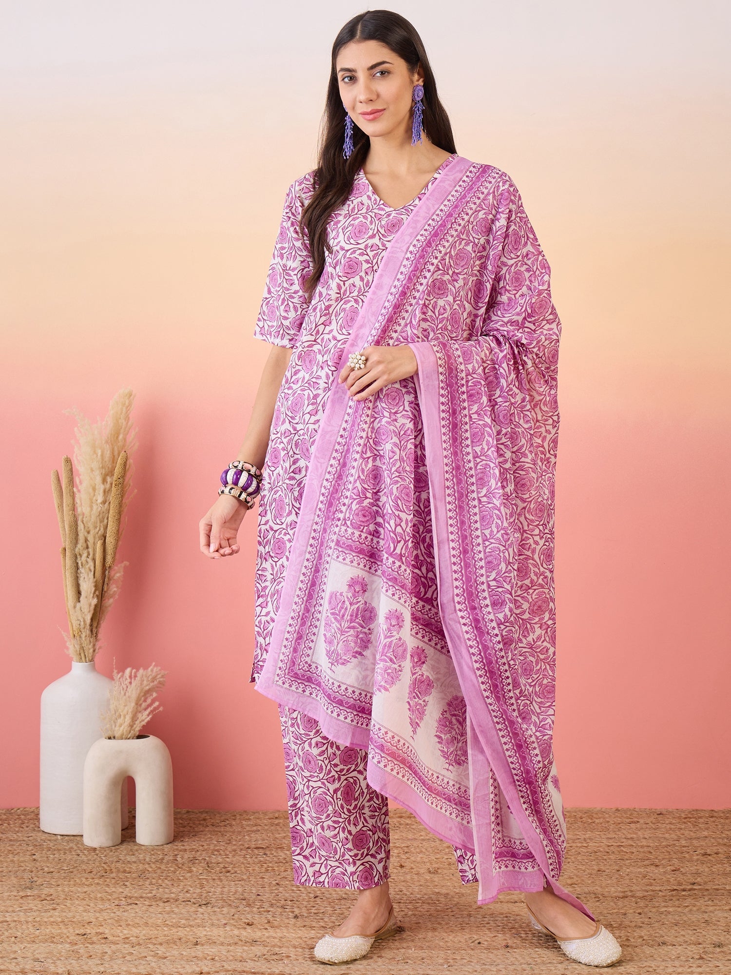 Women's Light Purple Rose Jaal V Neck Straight Kurta Set W Dupatta - InWeave