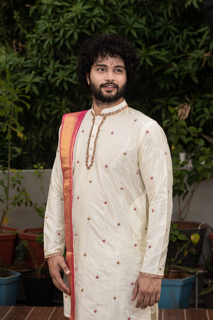 Men's Hand Embroidered Pattu Set