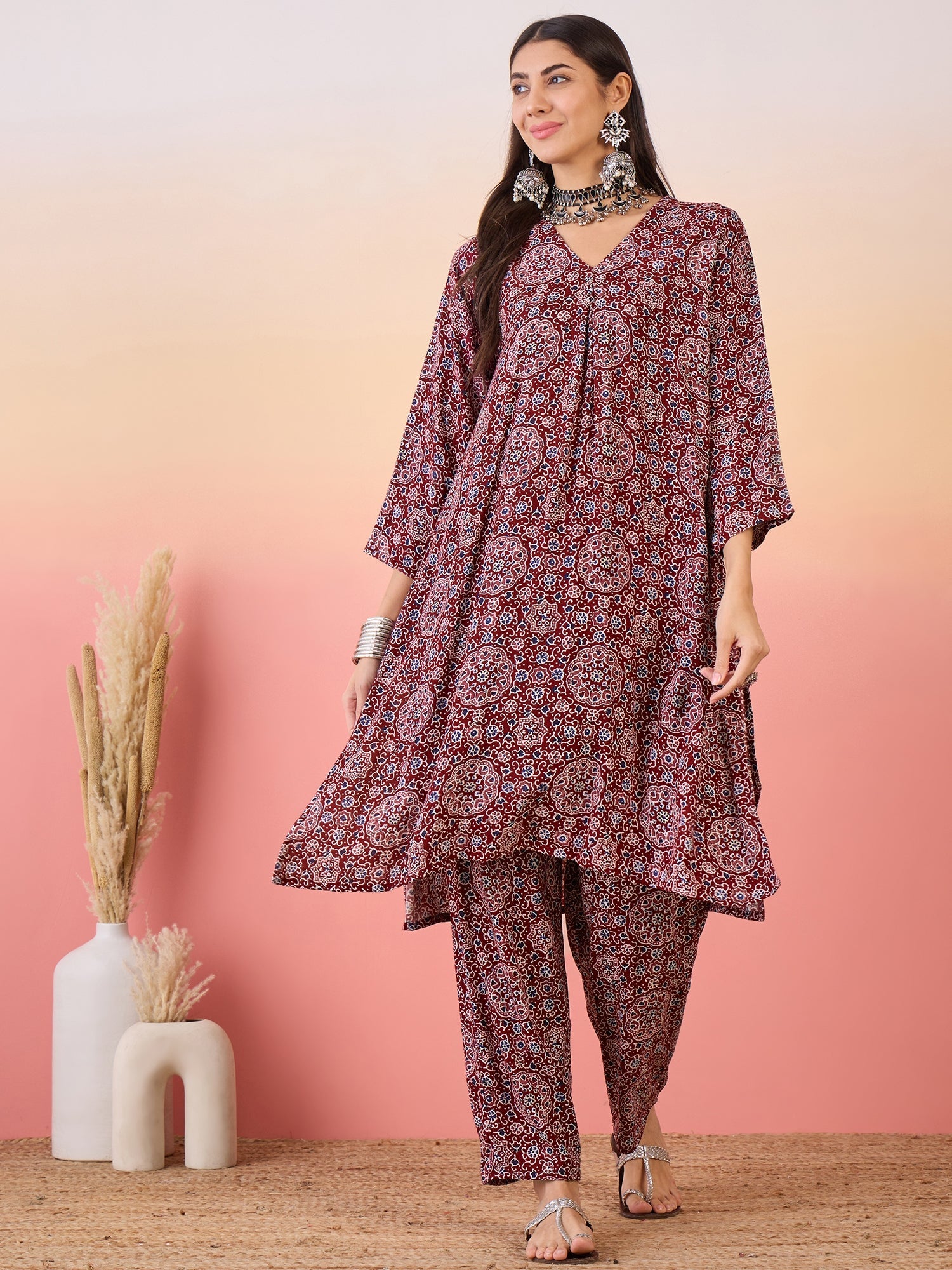 Women's Maroon Navy Ajrakh Foil V Neck Kurta Pant Set - InWeave