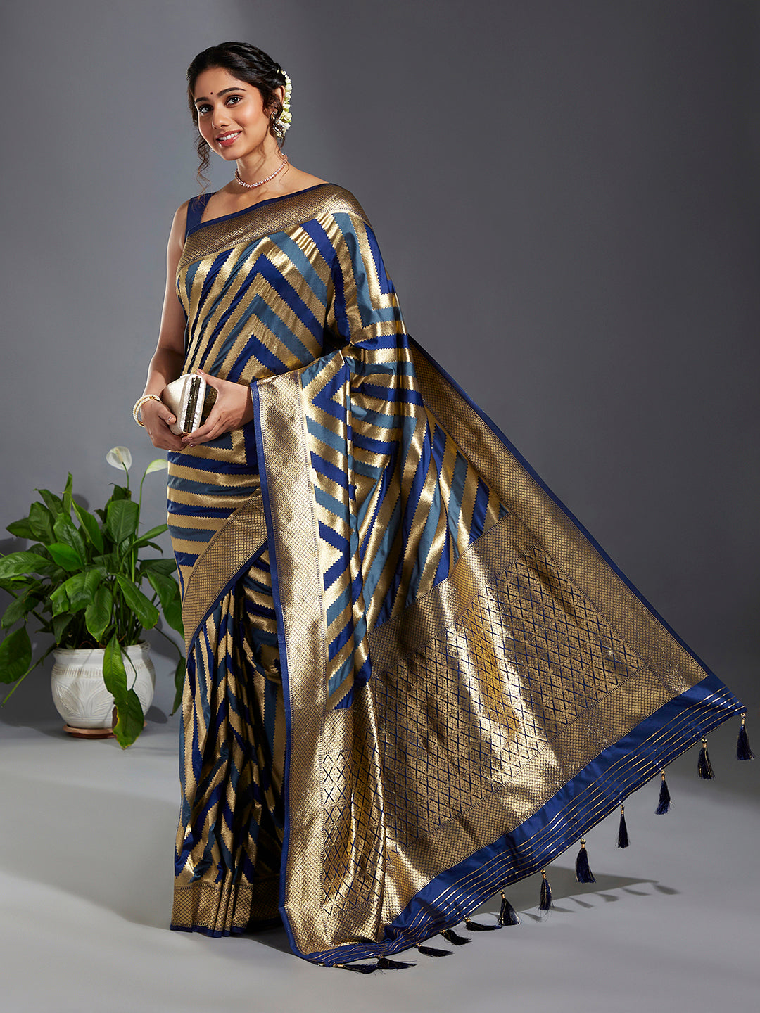 Women's Navy Blue & Gold Satin Paisley Zari With Beautiful Leriya Banarasi Saree - Royal Dwells