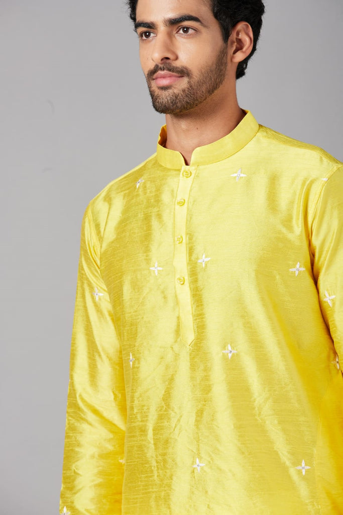 Men's Yellow Color Saanjh Yellow Embroidered Kurta With Mirror Details Cotton