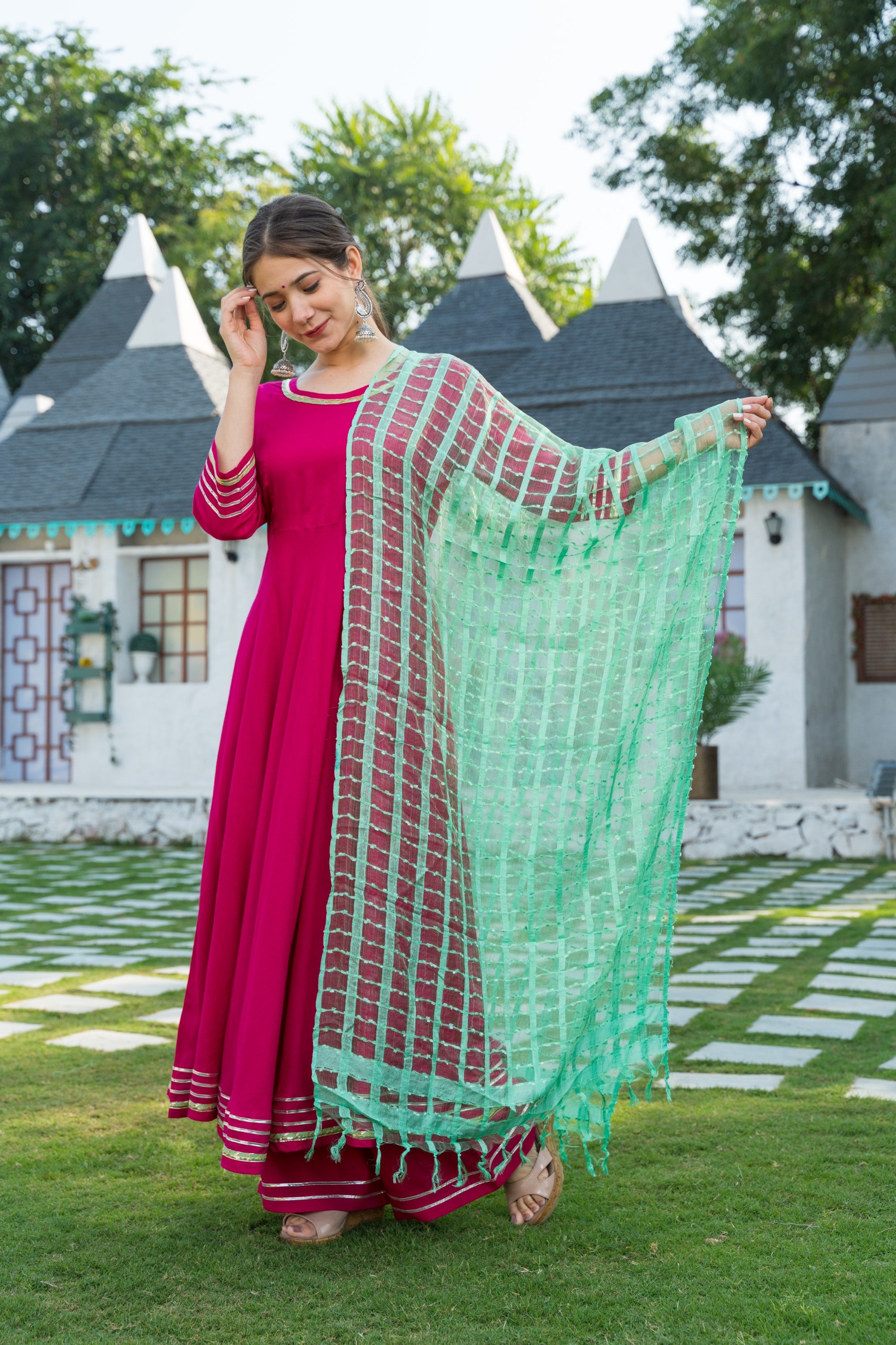 Women's Pink Kurta With Lime Green Dupatta Set - Pheeta