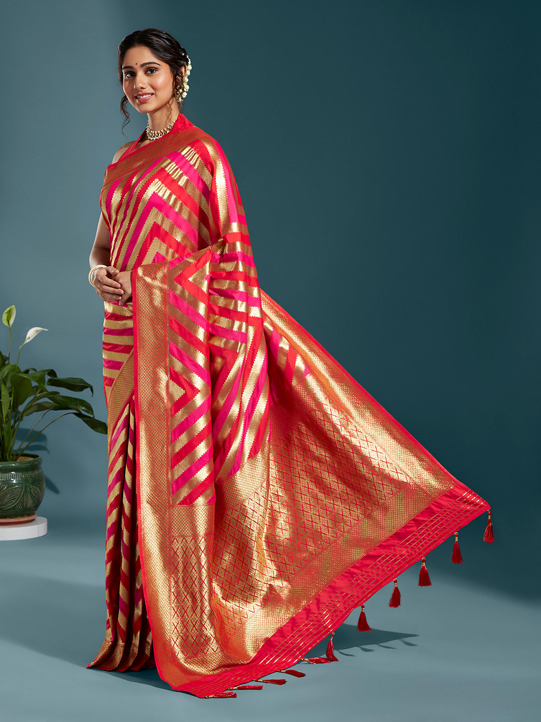 Women's Red & Gold Satin Paisley Zari With Beautiful Leriya Banarasi Saree - Royal Dwells