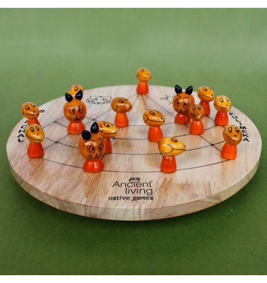 Puli Meka / Tigers & Lambs / Bagh Chal / Aadu Puli Aatam Board Game - Crafted in Wood