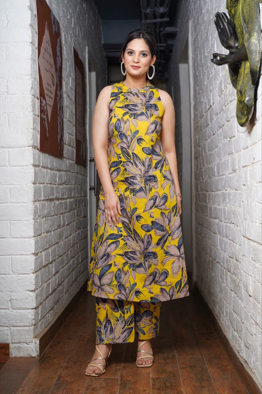 Women's Floral Printed Knee Length Rayon Co-ords Set