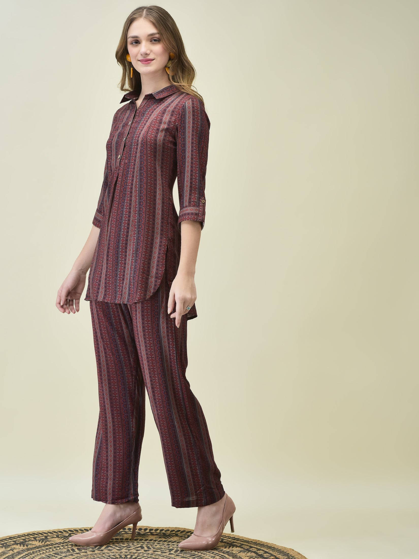 Color_Maroon