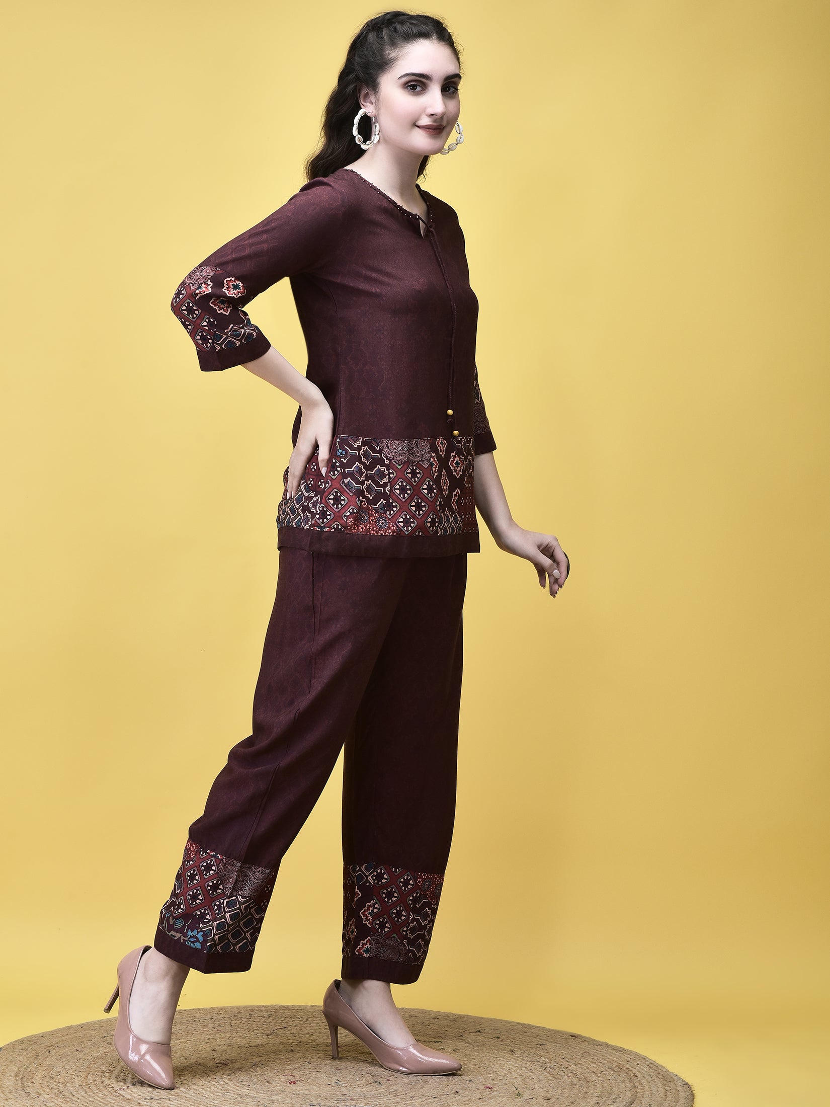 Color_Maroon
