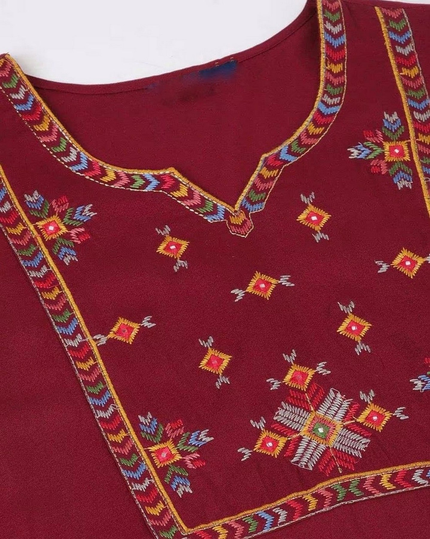 Color_Maroon