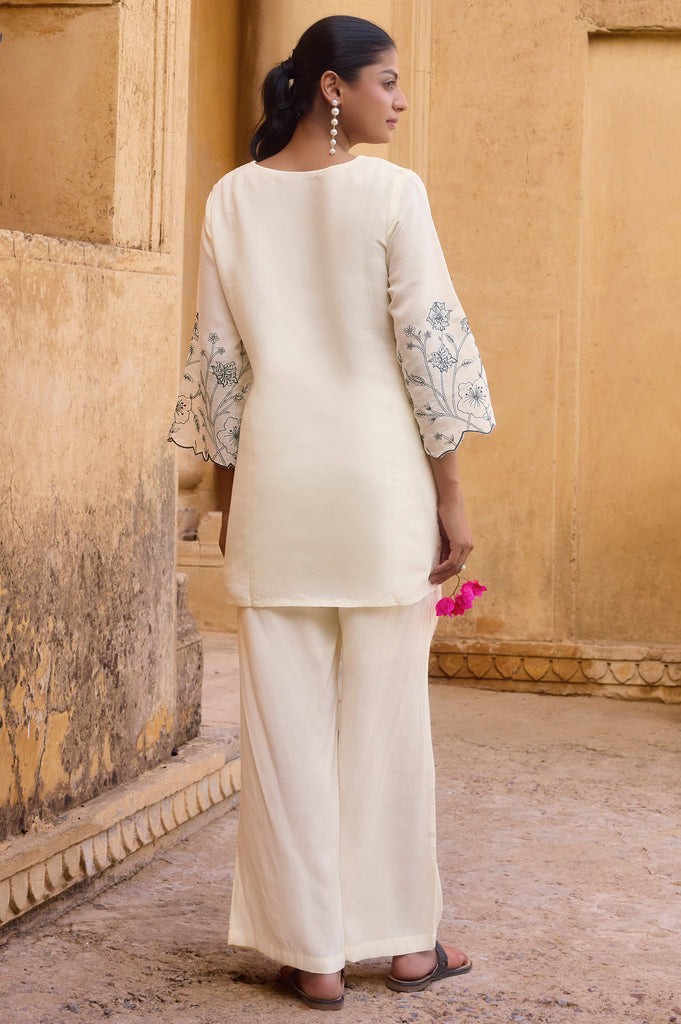 Color_Off White