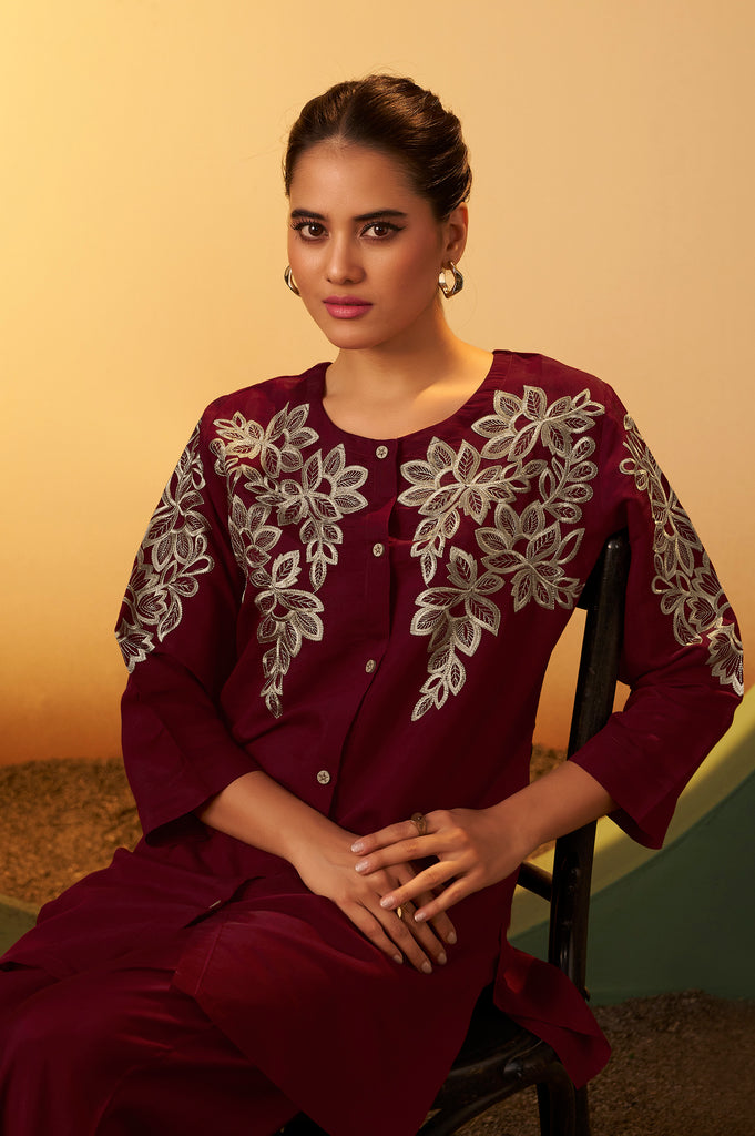 Color_Maroon