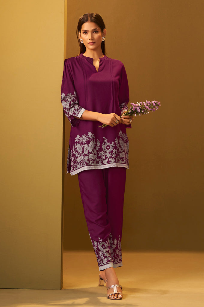 Color_Maroon