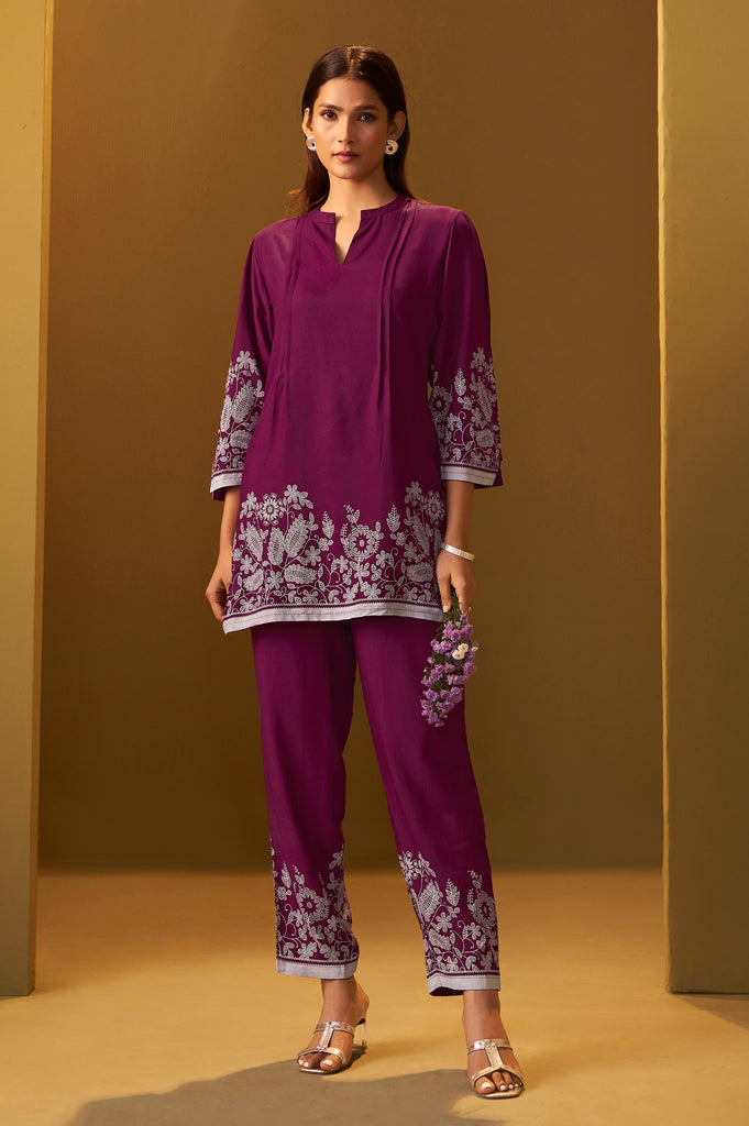 Color_Maroon
