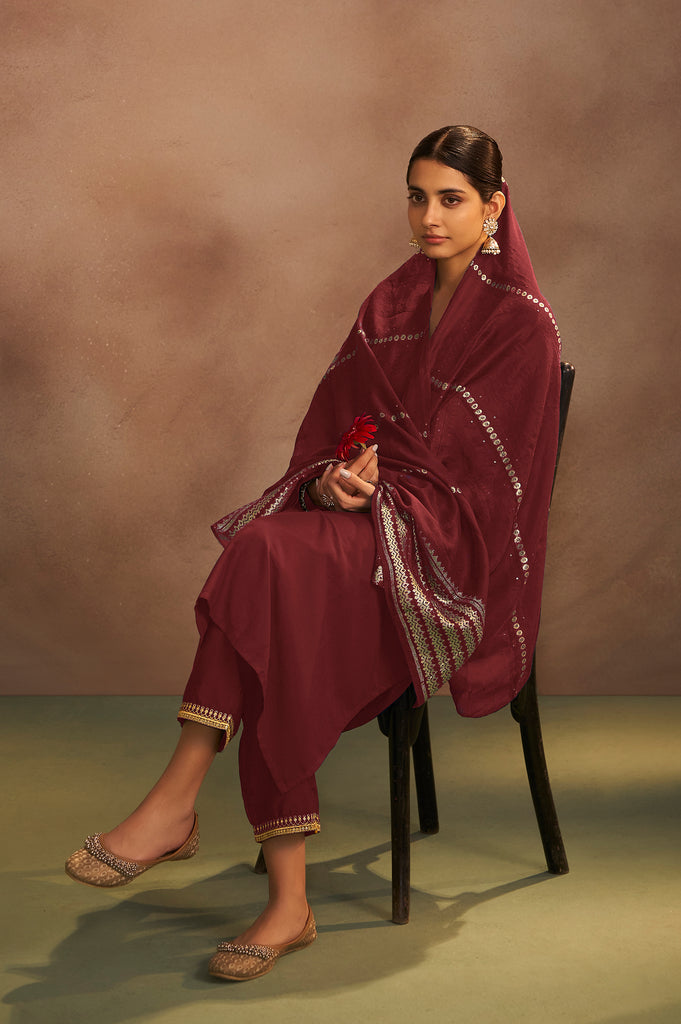 Color_Maroon