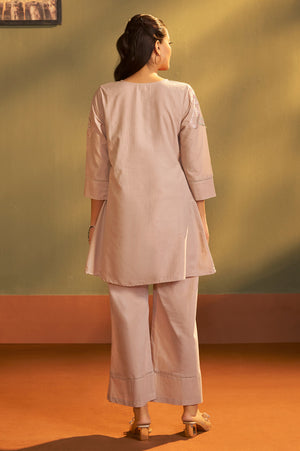Color_Brown