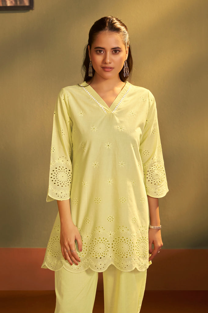Color_Yellow
