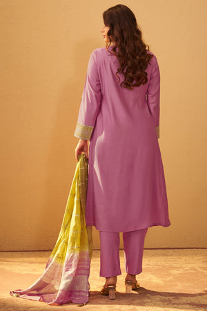 Color_Pink