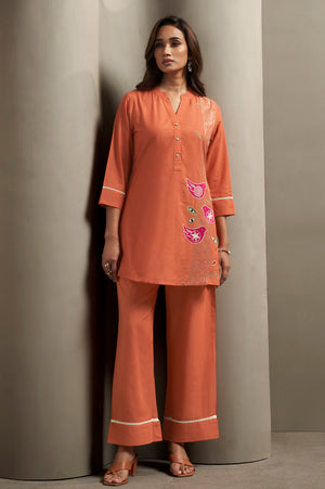 Color_Orange