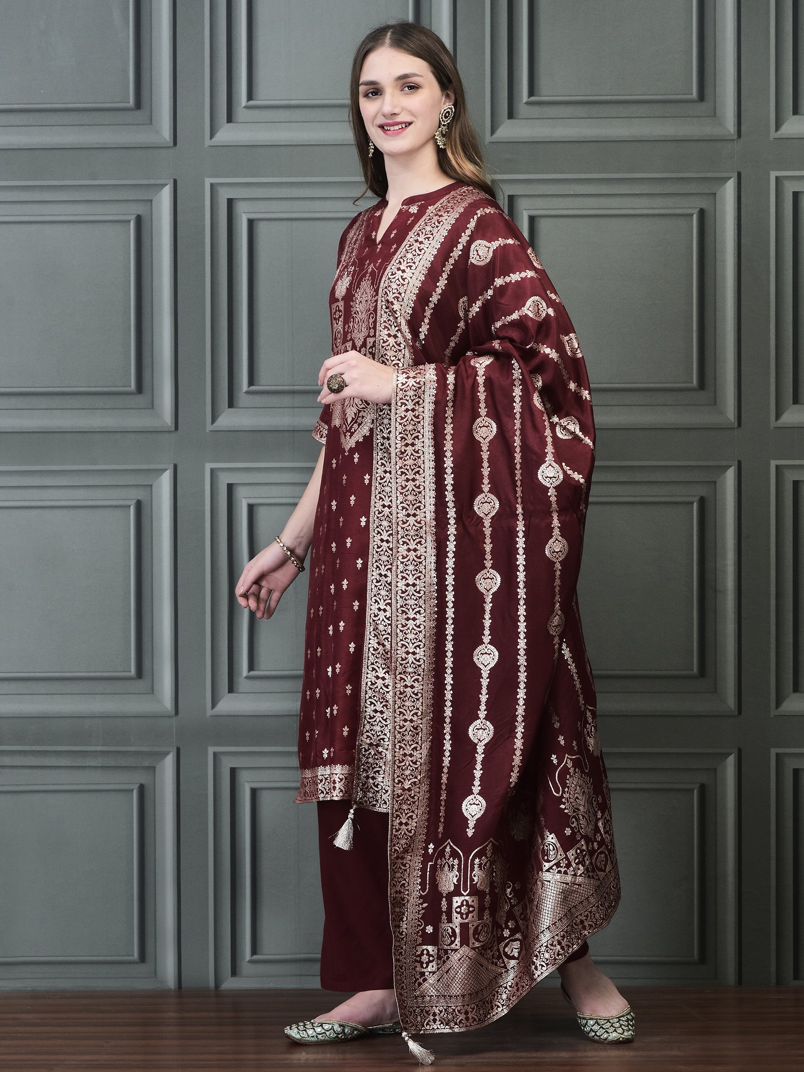 Color_Maroon