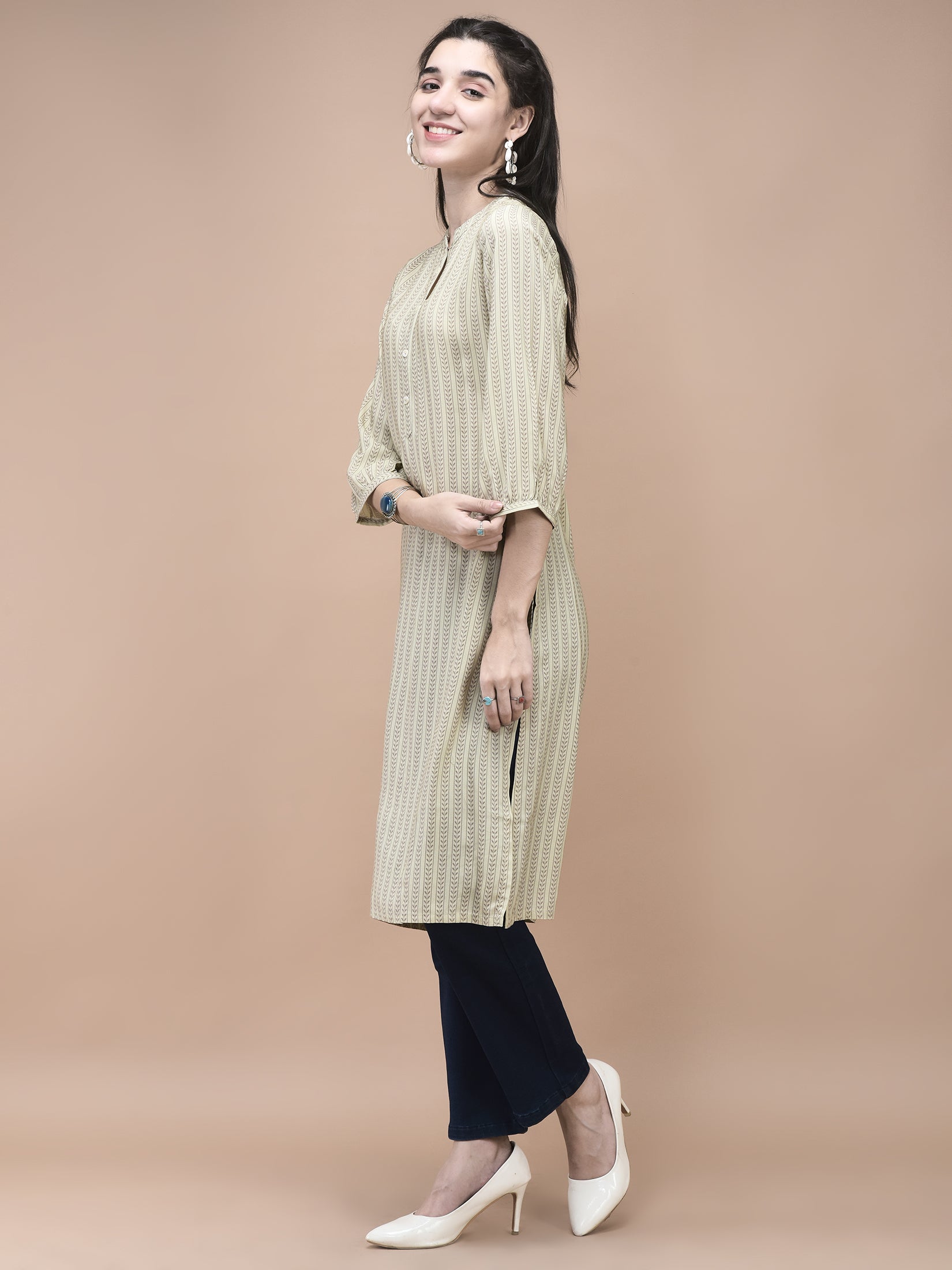 Color_Beige
