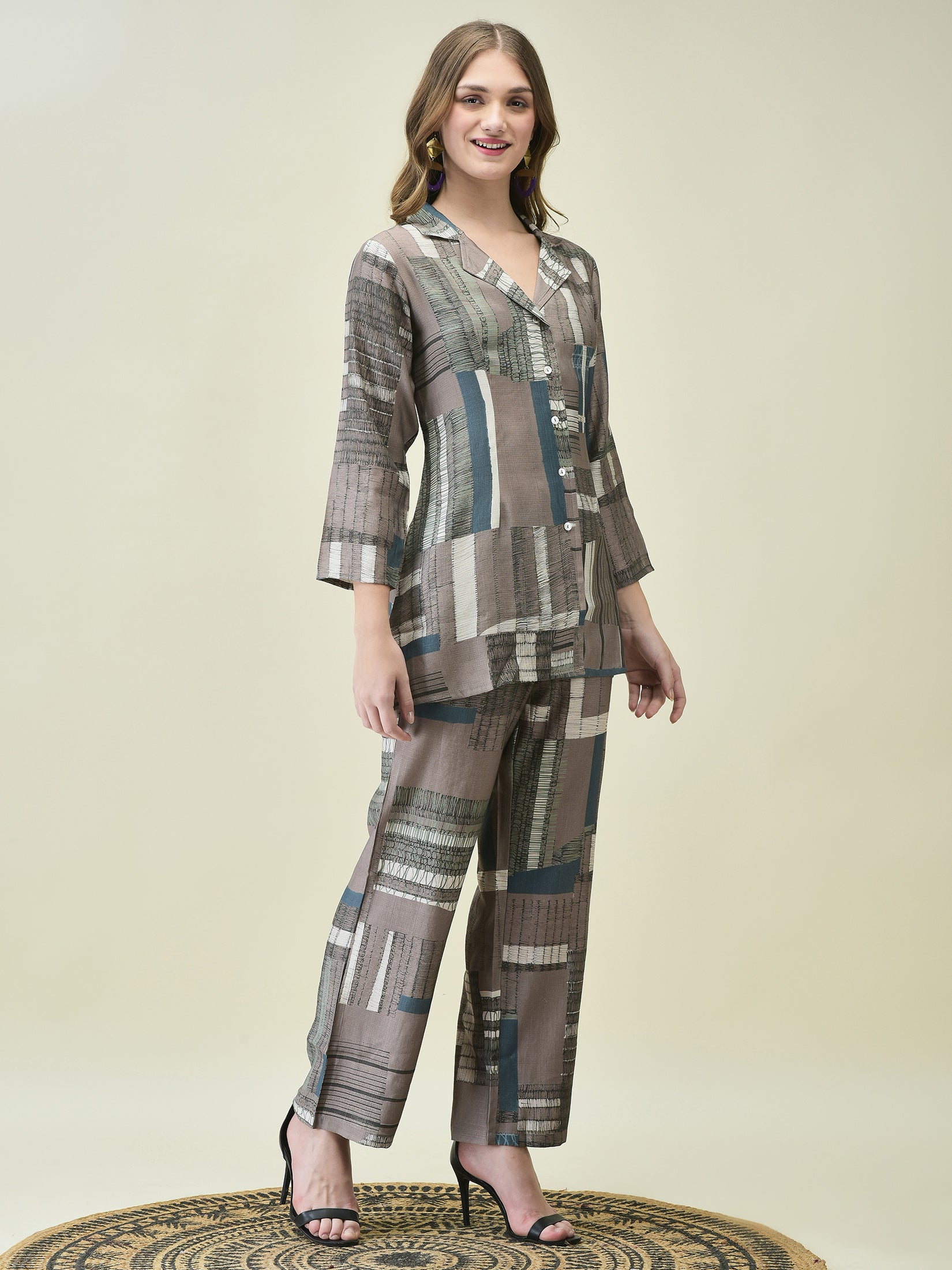 Color_Grey
