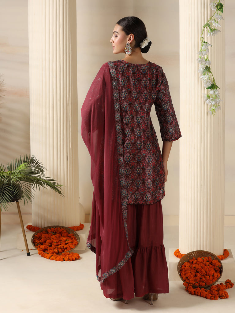 Color_Maroon