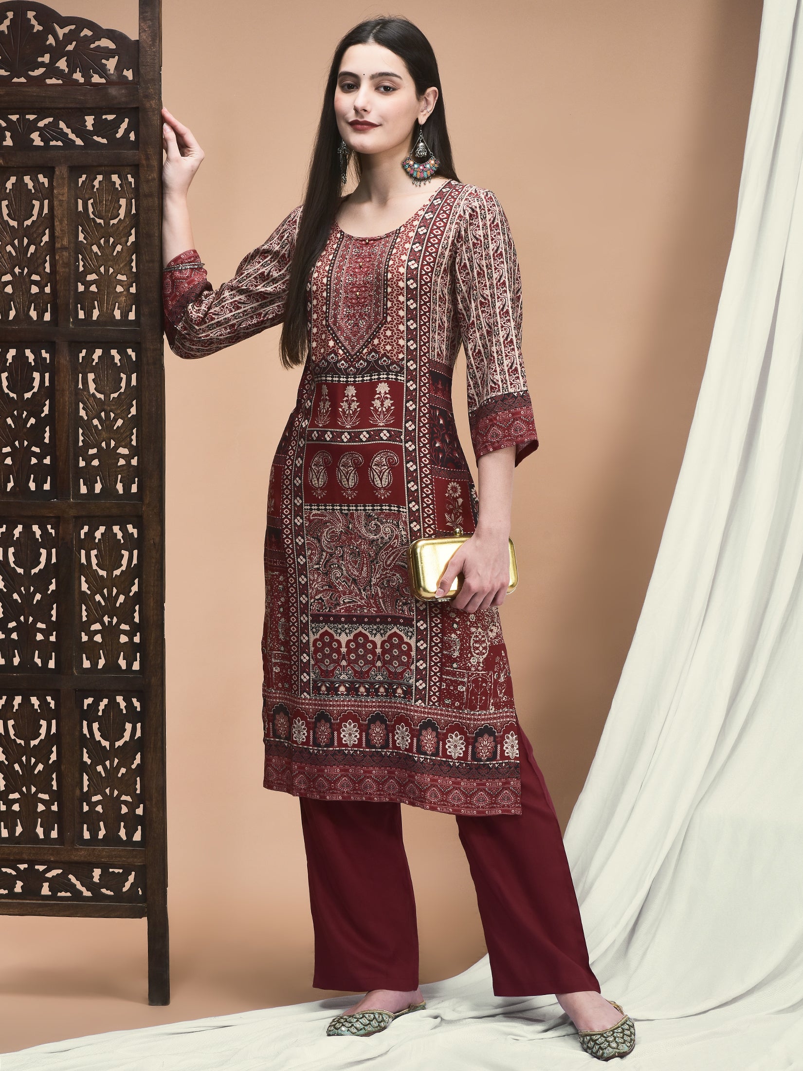 Color_Maroon