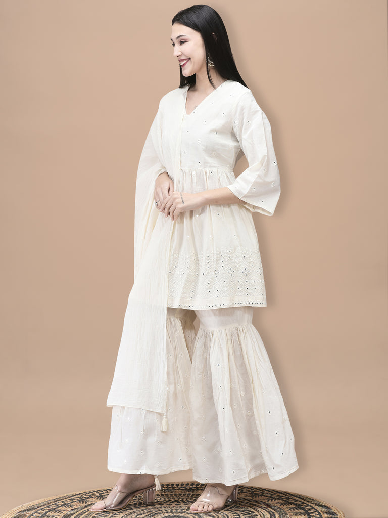 Color_Off White