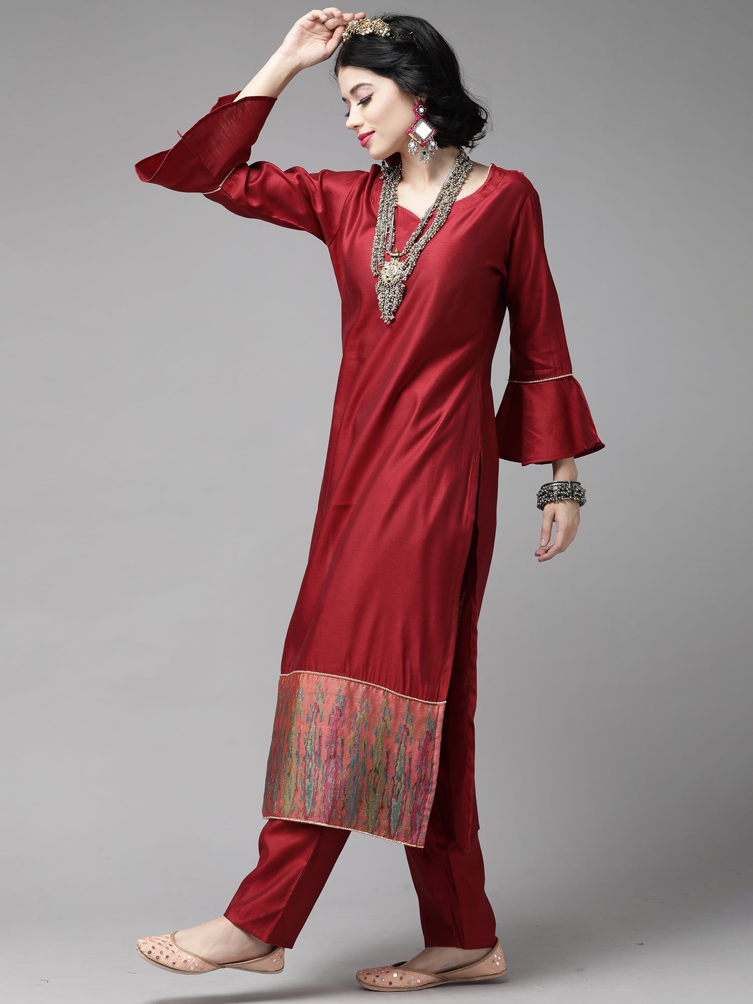 Women's Maroon Viscose Rayon Kurta Set - Taantav