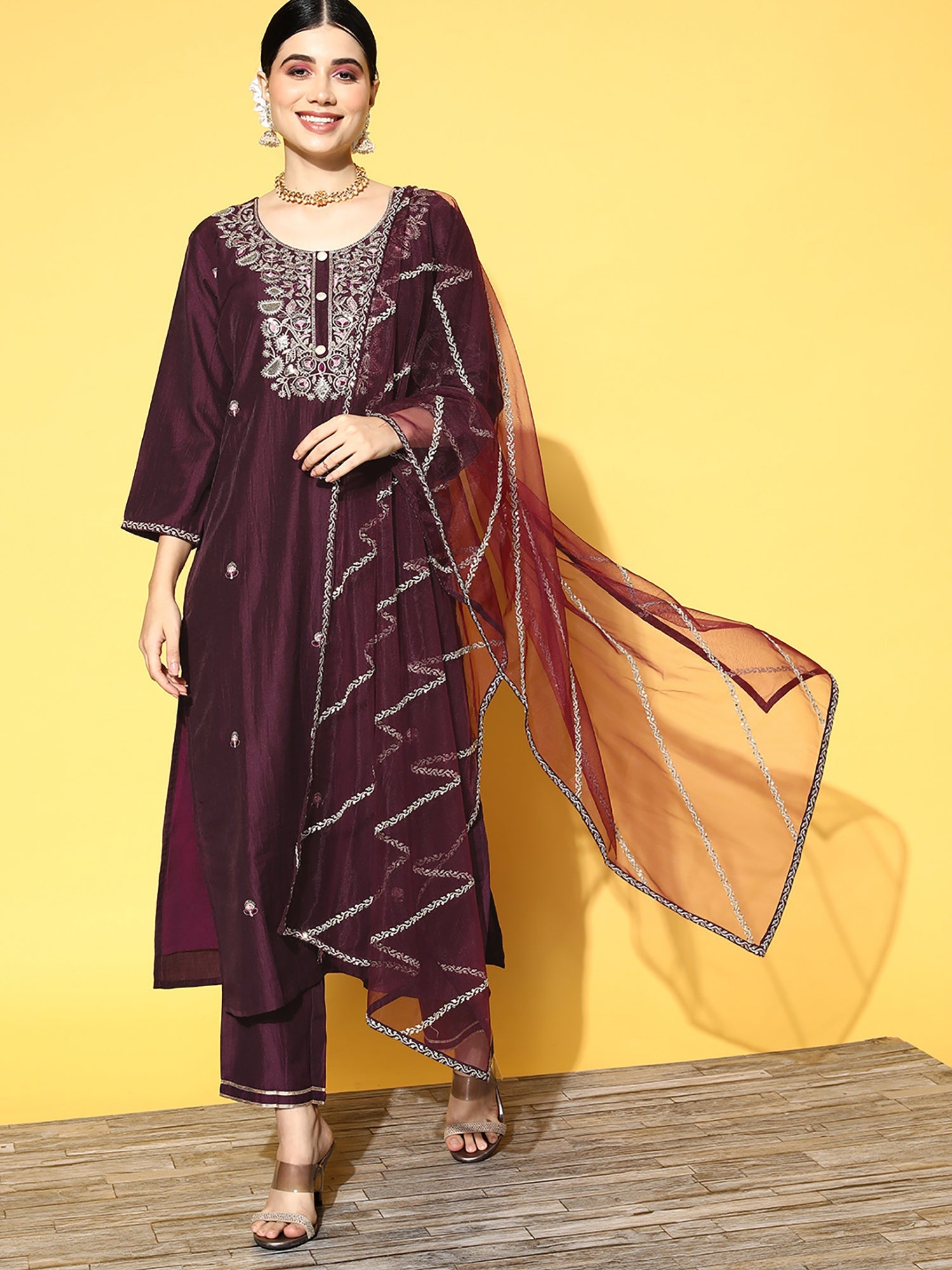 Women's Burgundy Cotton Blend Kurta Set - Taantav